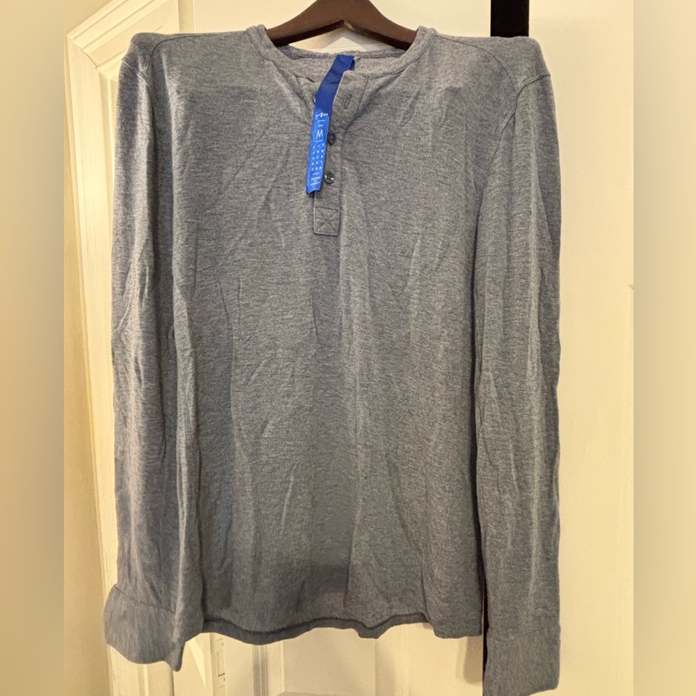 Kit and Ace Charcoal Long Sleeve Shirt NBW M